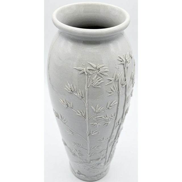 Late 20th Century Blance De Chine Dehua Porcelain Vase For Sale - Image 5 of 5