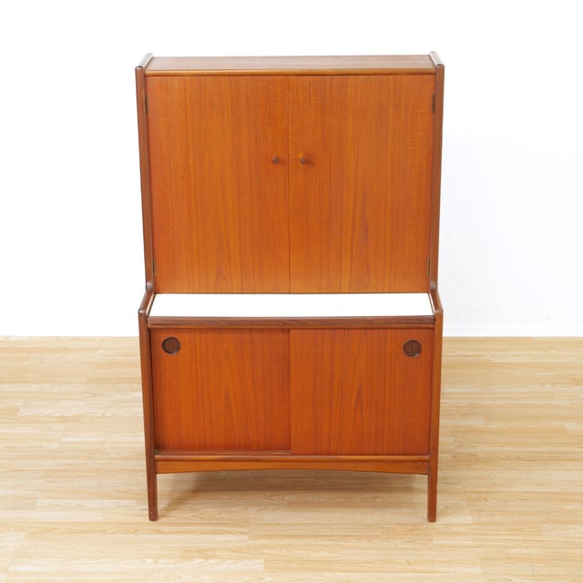 Mid-Century Modern Mid Century Liquor Cabinet by A. Younger LTD For Sale - Image 3 of 12