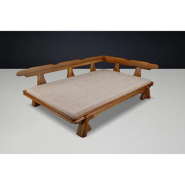 French Brutalist Walnut Daybed with Bouclé Upholstery, 1950s For Sale - Image 13 of 17