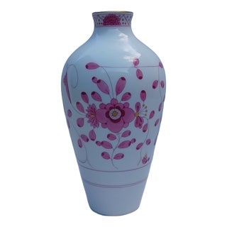Vintage Porcelain Vase Indian Painting in Purple from Meissen, 1980 For Sale