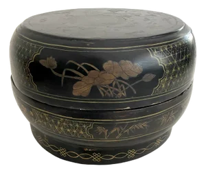 Chinese Export Round Black Lacquered Covered Box 1950s