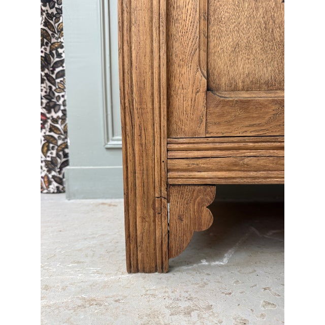 Brown Parisian Art Deco Oak Display Cabinet, 1930s For Sale - Image 8 of 12