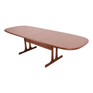 Niels Otto Møller Style Danish Modern Sculpted Rosewood Extension Dining Table, Newly Refinished For Sale