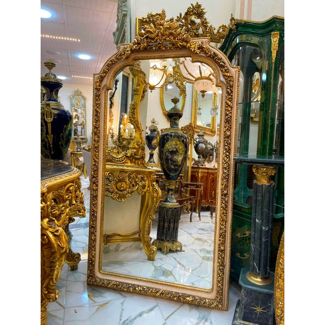 French Rococo Gilt Mirror – Ornate Gold Leaf Frame With Birds & Nature Details For Sale - Image 4 of 5