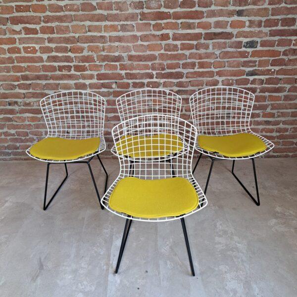 Vintage Chairs by Harry Bertoia for Knoll International, 1950, Set of 4 For Sale - Image 5 of 7