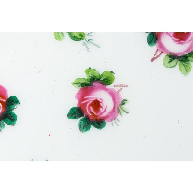 19th Century Beautiful English Hand Painted Rose Mintons China Antique Porcelain Circular Jewelry Vanity Box For Sale - Image 5 of 13