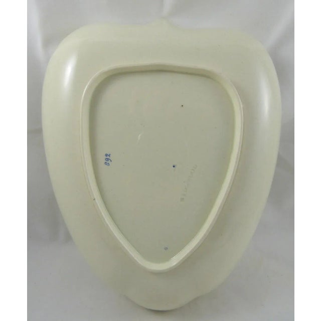 Early 19th Century Antique Early 19th Century Wedgwood Creamware Spade Shape Serving Dish For Sale - Image 5 of 6