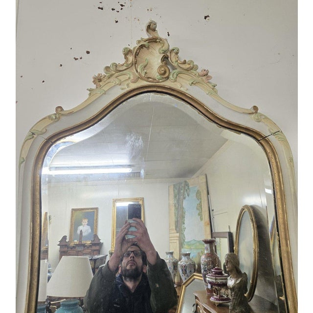 Louis XV Mirror in Lacquered and Gilded Wood, 1890s For Sale - Image 4 of 9
