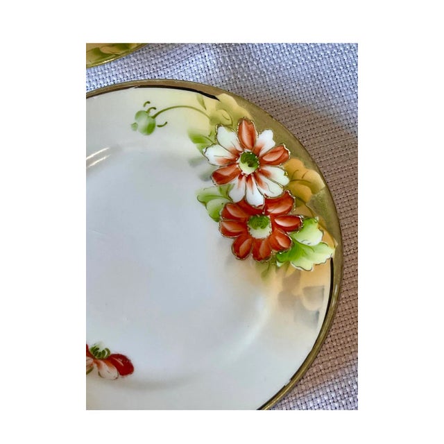 Early 20th Century 1900s Hand Painted Plates With Bright Poppies - Set of 5 For Sale - Image 5 of 8