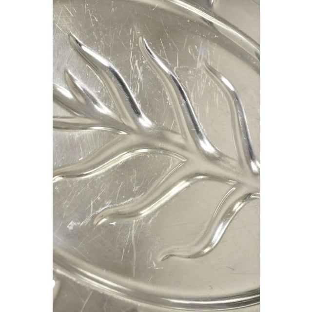 Metal Mid 20th Century International Silver Co "Early American" 4133 Oval Meat Cutlery Serving Platter For Sale - Image 7 of 11