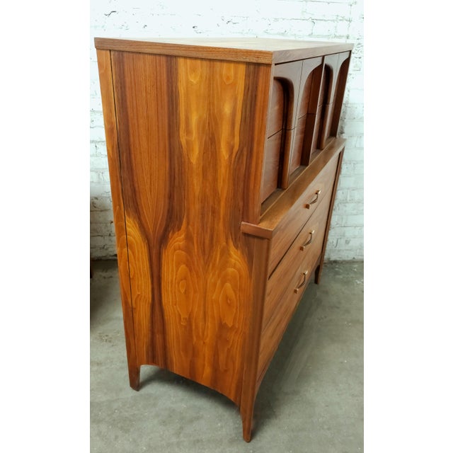 1960s 1960s Walnut Original Mid Century Modern Tall Dresser Highboy For Sale - Image 5 of 13