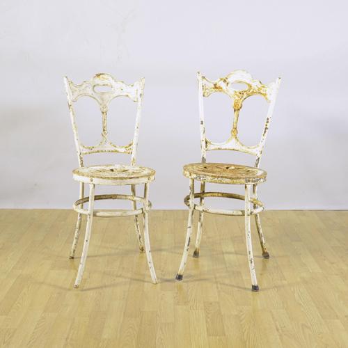 French White Iron Garden Chairs, 1900s, Set of 2 For Sale - Image 9 of 9