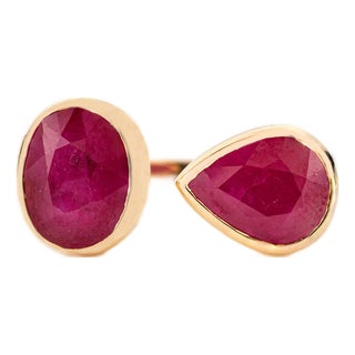 Contemporary Open Face 4.6 Ct Ruby Toi Et Moi Ring in 14k Yellow Gold Size 7 For Sale