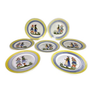 1960s Dinner Plates by Henriot Quimper Set of 7 For Sale