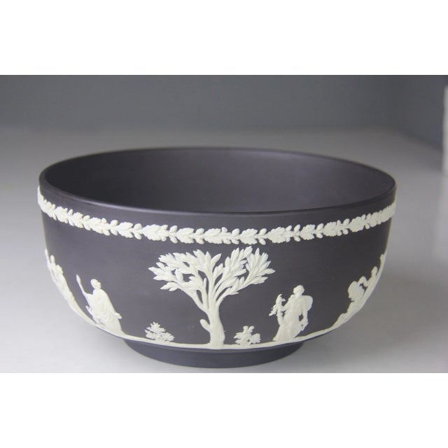 Mid-Century Modern Vintage MCM Wedgwood Black Jasper Sacrifice Bowl For Sale - Image 3 of 5