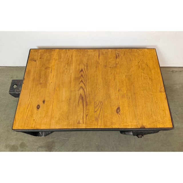 Black Industrial Black Coffee Table Cart, 1960s For Sale - Image 8 of 17