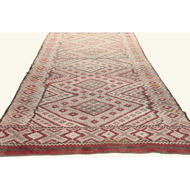 Berber Tribes of Morocco Vintage Zemmour Moroccan Kilim Rug, 03'06 X 21'03 For Sale - Image 4 of 10