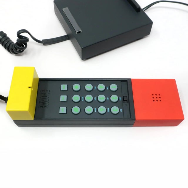 1986 Enorme Telephone by Ettore Sottsass for Enorme For Sale In New York - Image 6 of 10