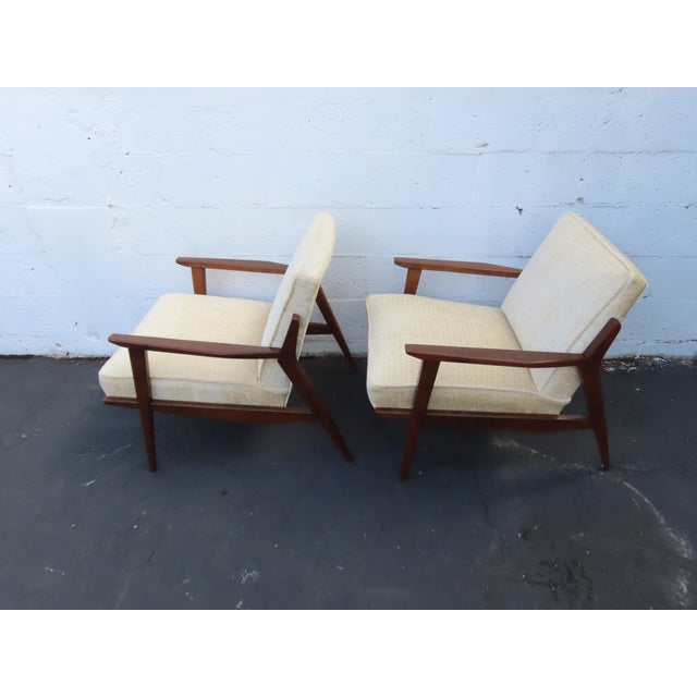 Mid Century Modern Lounge Accent Chairs a Pair 6613 For Sale - Image 14 of 18