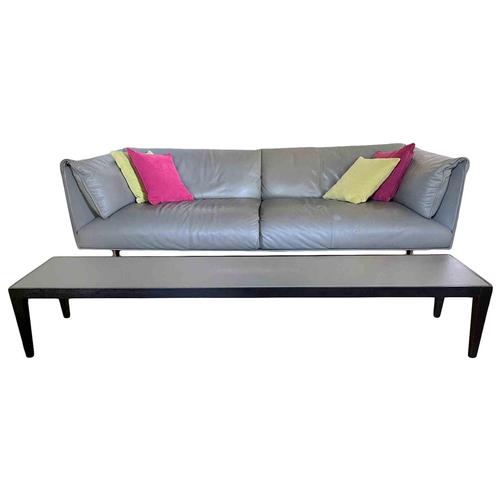 Vintage Leather John John Three Seater Sofa and Coffee Table, Italy, 1980s, Set of 2 For Sale - Image 9 of 9