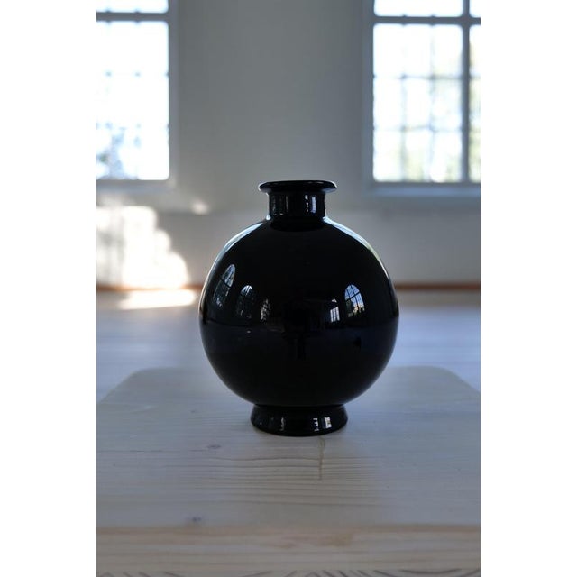 Art Deco Black Vases by Harald Notini for Pukeberg, Sweden 1930s, Set of 3 For Sale - Image 9 of 14