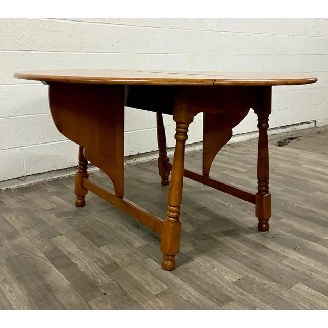 Vintage Jacobean William & Mary Style Gateleg Drop Leaf Dining Table by O'Hearn For Sale - Image 10 of 10