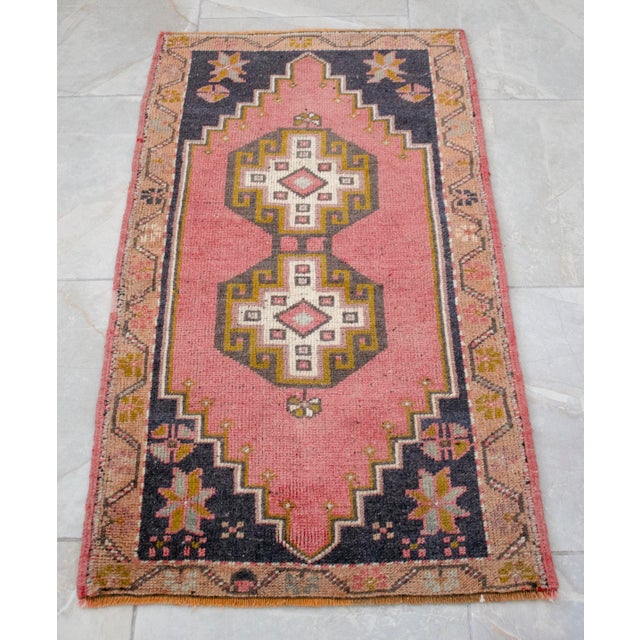 Shabby Chic Distressed Low Pile Turkish Yastik Petite Rug Hand Knotted Faded Mat - 23'' X 40'' For Sale - Image 3 of 7