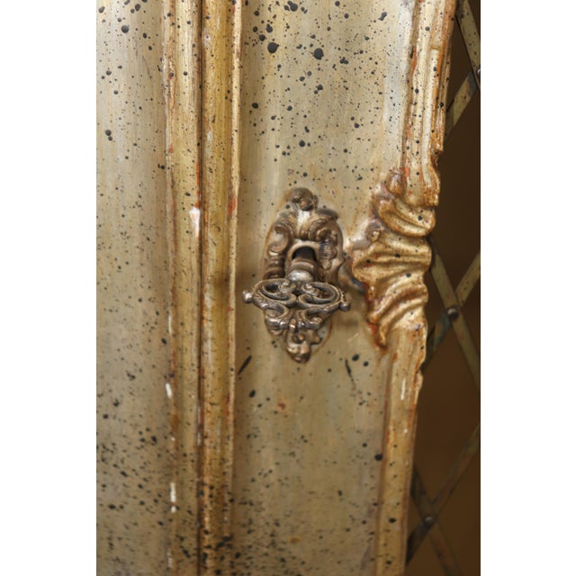Silver Leaf Bombe Form Distressed Wire Mesh Door Vitrine China Cabinet For Sale - Image 11 of 12