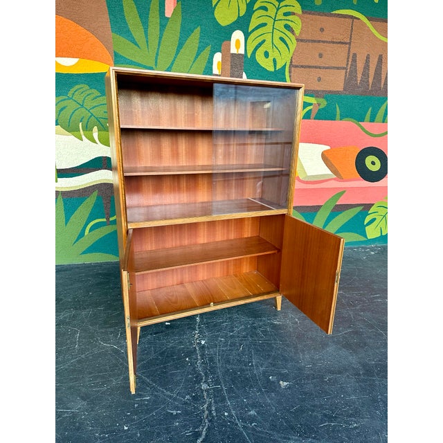 1950s 1950s Mid Century Modern German China Hutch Display Cabinet For Sale - Image 5 of 12