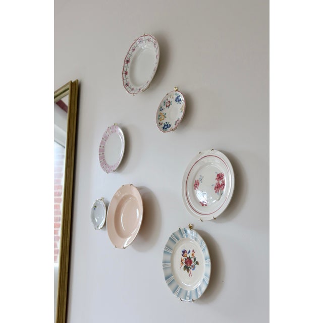 Ceramic Wall Plates in Pink Earthenware, 1950s, Set of 7 For Sale - Image 7 of 9