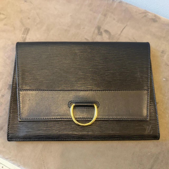 A 1993 Louis Vuitton Jena Black Epi Leather Clutch in Excellent Condition For Sale - Image 13 of 18