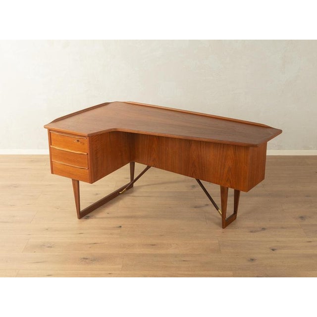 Boomerang Desk by Peter Løvig Nielsen For Sale - Image 6 of 18