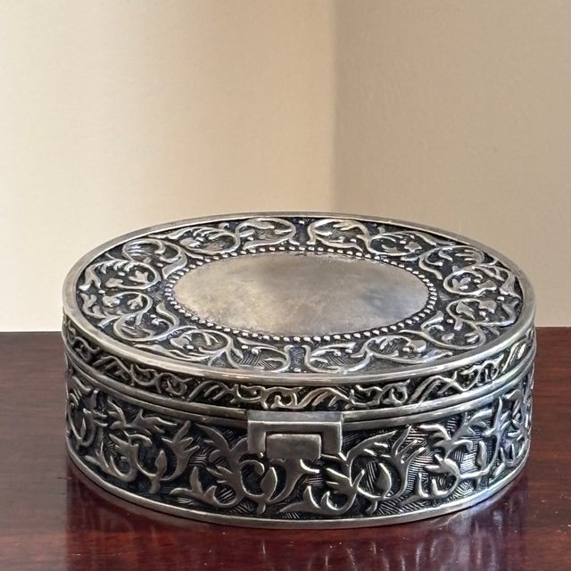 Mid 20th Century Vintage Silver-Plated Oval Jewelry Box With Blue Velvet Lining & Ornate Foliate Relief For Sale - Image 5 of 12