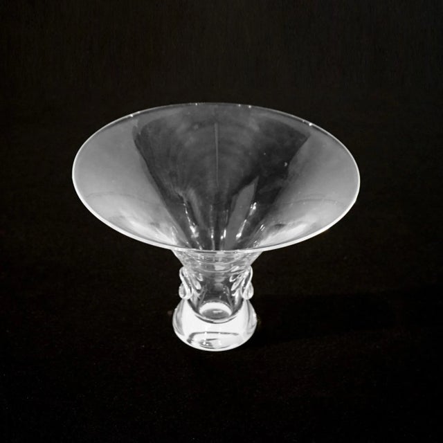 Transparent Mid Century Modern Steuben Art Glass Flared Crystal Bowl with Pinched Base 20th Century For Sale - Image 8 of 8