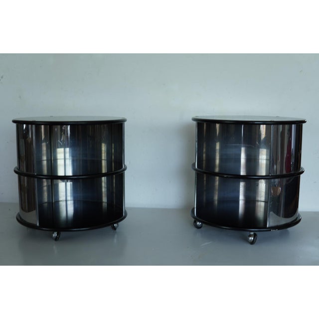 Bedside Tables in Chrome-Plated Steel and Plastic, Italy, 1970s, Set of 2 For Sale - Image 6 of 7
