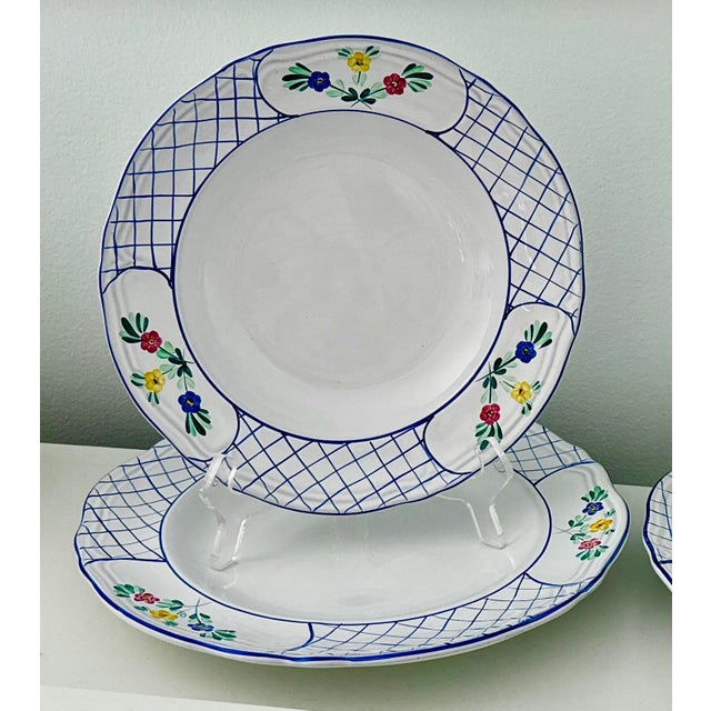 Herend Village Lattice Hill Dinner Plates & Soup Bowls - 4 PCS For Sale In New York - Image 6 of 12