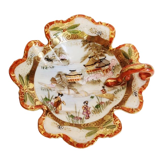 Antique Hand Painted Japanese Kutani Porcelain Trinket Bowl With Handle For Sale