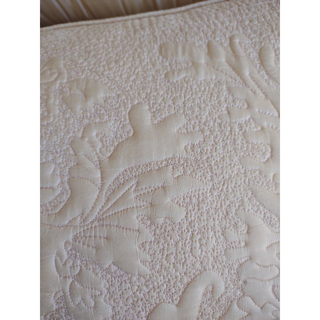 Traditional Pair of Vintage Lumbar Pillows For Sale - Image 3 of 7