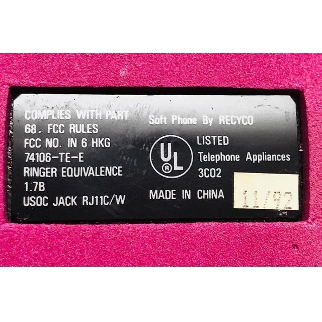 Hot Pink Sale 1992 Complete Set of Canetti Postmodern Post Modern Memphis Phone Telephone Collection Still New in Box For Sale - Image 8 of 13