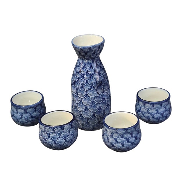Vintage Chinese Blue & White Sake Set Carafe & 4 Cups For Sale - Image 9 of 9