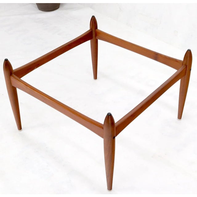 Mid 20th Century Reversible top around Danish Mill Century modern coffee table For Sale - Image 5 of 13