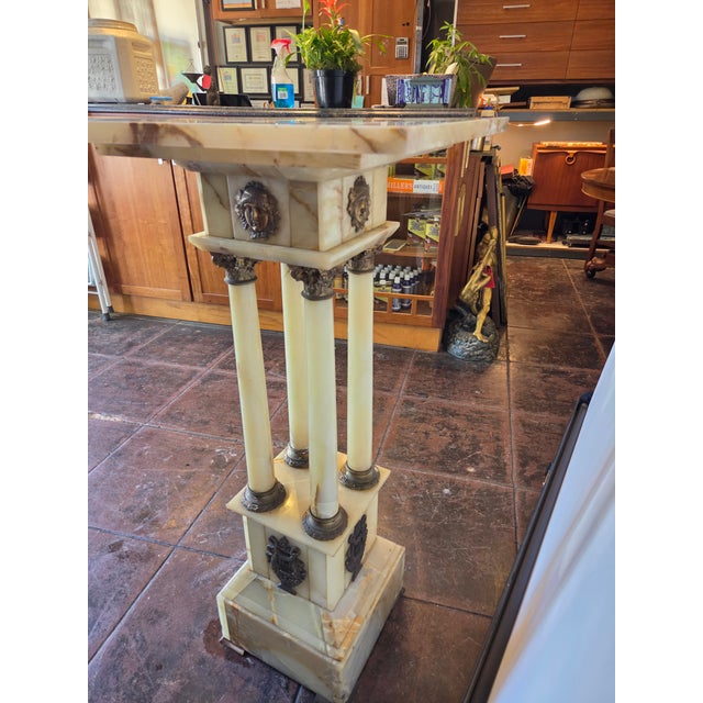 Mid 19th Century Antique French Empire Onyx and Gilt Mounted Pedestal Large Neo-Classical Columns For Sale - Image 5 of 17