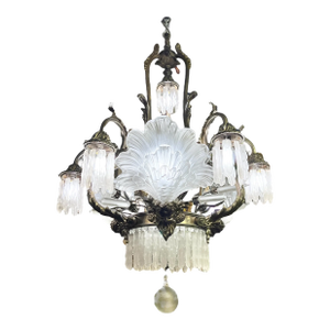Early 20th Century French Louis XV Style Bronze and Frosted Glass Shell Motif Chandelier