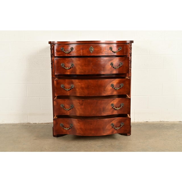 1950s Century Furniture Georgian Carved Flame Mahogany Serpentine Front Five-Drawer Highboy Dresser | Circa 1950s For Sale - Image 5 of 15
