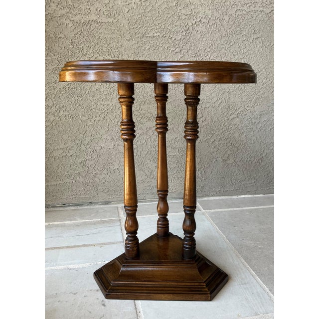 Mid 20th-Century Cricket-Style Trefoil Top Pedestal Base Accent Table For Sale - Image 9 of 18