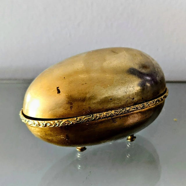 1940s Brass Egg Trinket Box Ormulu Trimmed Surprise Inside For Sale - Image 11 of 11