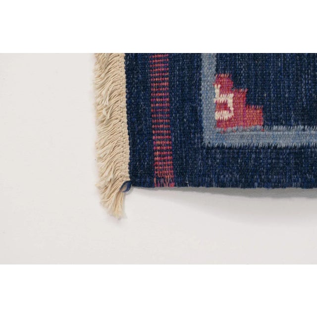 1960s Mid-Century Swedish Kilim in Navy and Pink, 1960 For Sale - Image 5 of 7