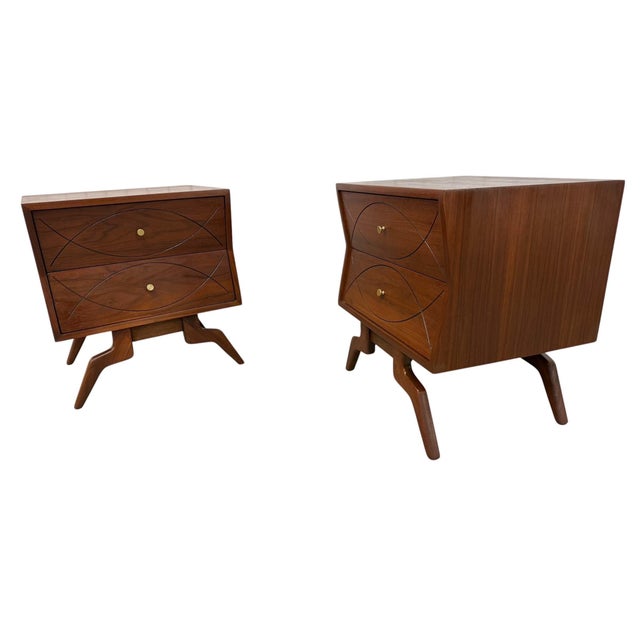 Mid-Century Modern Mid-Century Modern Pearsall Style Walnut Nightstands - Set of 2 - Refinished! For Sale - Image 3 of 9