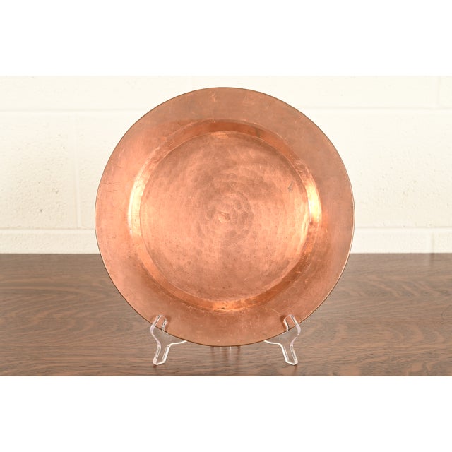Roycroft Style Arts & Crafts Hammered Copper Charger Plate or Tray For Sale - Image 12 of 12