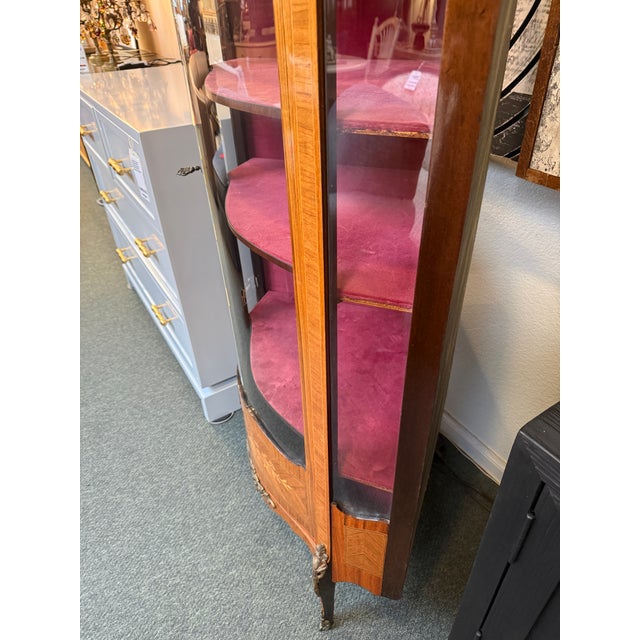 French Style Bow Front Corner Cabinet For Sale - Image 14 of 17